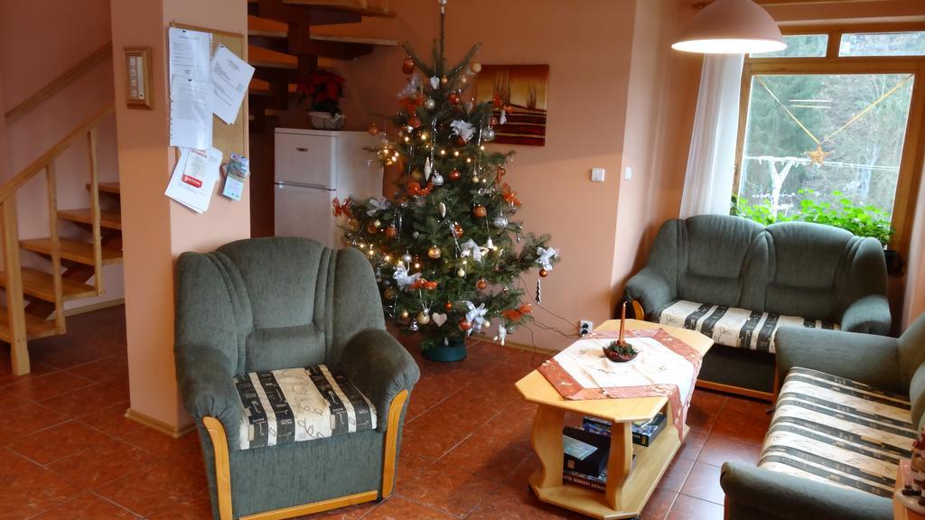 Apartman U Sarky Valaska Luaran gambar