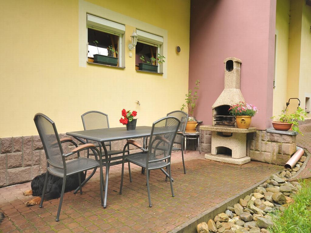 Apartman U Sarky Valaska Luaran gambar